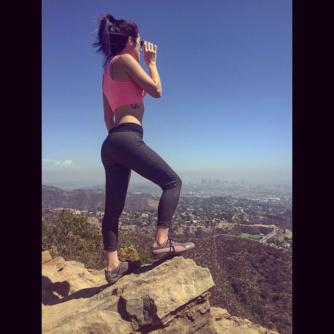 TOP PICS FROM April 10, 2020 - Yoga Pants Daily